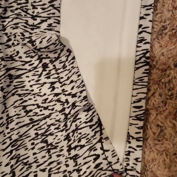 BCBGeneration, Size L, White and Black Cocktail Dress - Picture 3 of 5